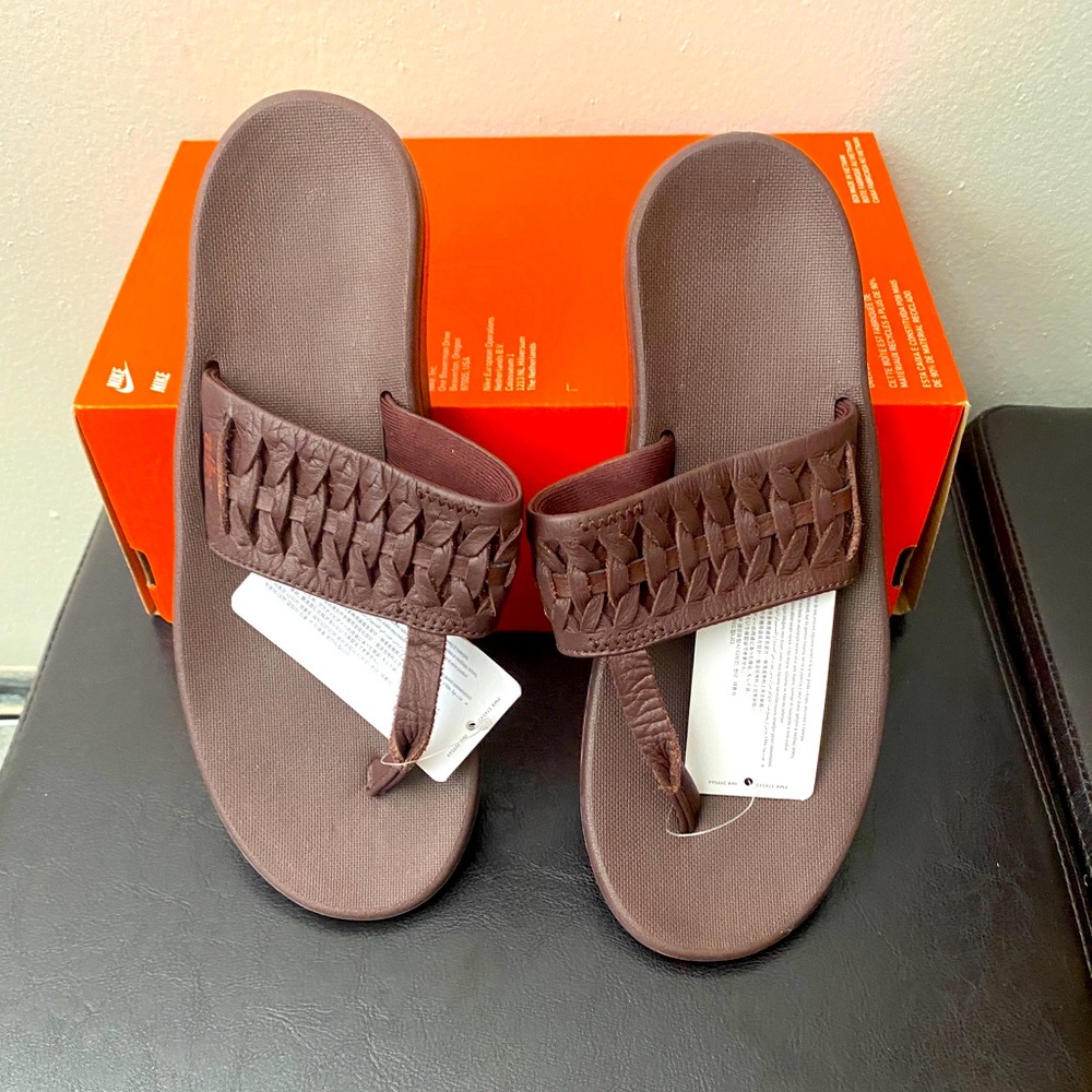 Brand New Nike Women’s Bella Kai Thong 2 Slides